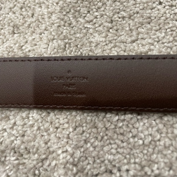 Louis Vuitton LV Initiales 25mm
Belt Damier 90 - Picture 11 of 12